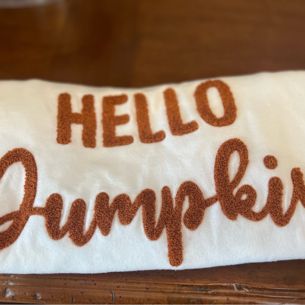 Hello Pumpkin Sweatshirt size large